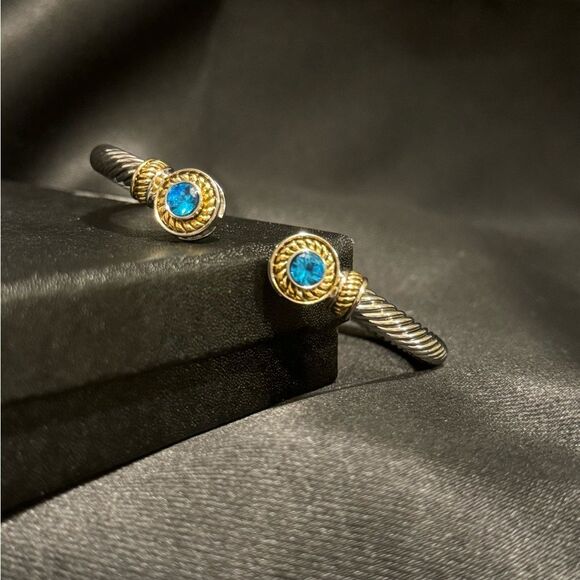 LIVE SHOW BRACELET - Picture 3 of 10